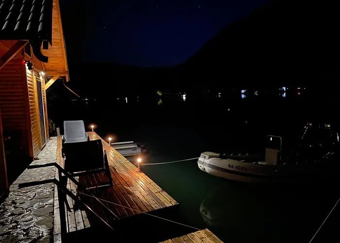 Kuca Na Jezeru Domavija Appartement *